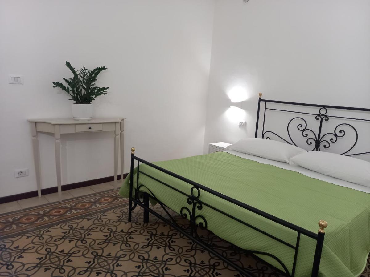 Liberty Apartment กาลาโตเน ภายนอก รูปภาพ