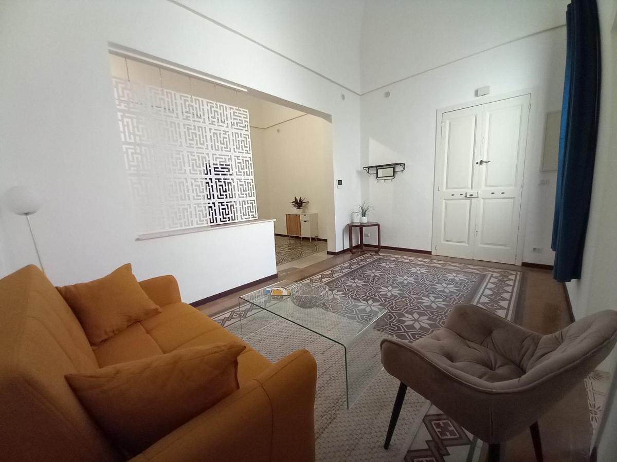 Liberty Apartment กาลาโตเน ภายนอก รูปภาพ