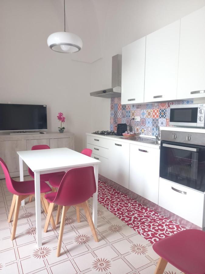 Liberty Apartment กาลาโตเน ภายนอก รูปภาพ